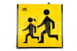 Tablica uwaga dzieci stała z kieszenią